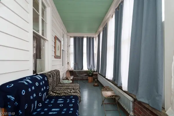 31 E Main St, Flemington Boro, NJ 08822