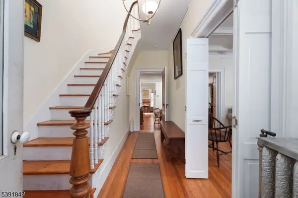 31 E Main St, Flemington Boro, NJ 08822