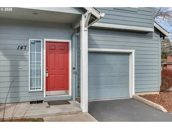 147 SE 9TH AVE, Hillsboro, OR 97123