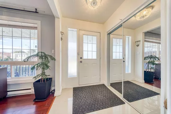 Toronto C15, ON M2J 2W9,141 Angus DR