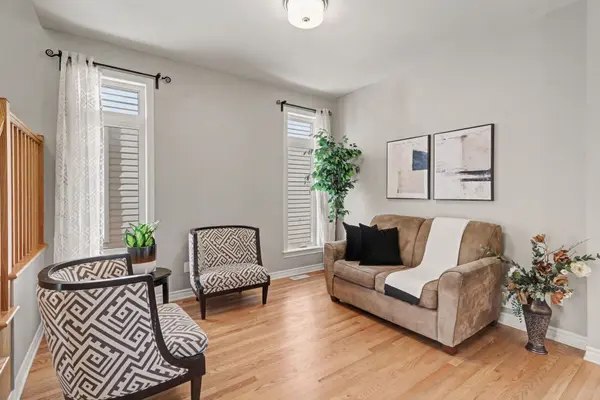 182 Helen Rapp WAY, Blossom Park - Airport And Area, ON K1T 0P6