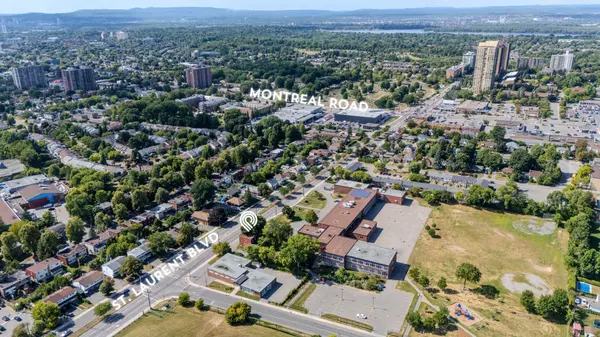 713 St Laurent BLVD, Overbrook - Castleheights And Area, ON K1K 3A6