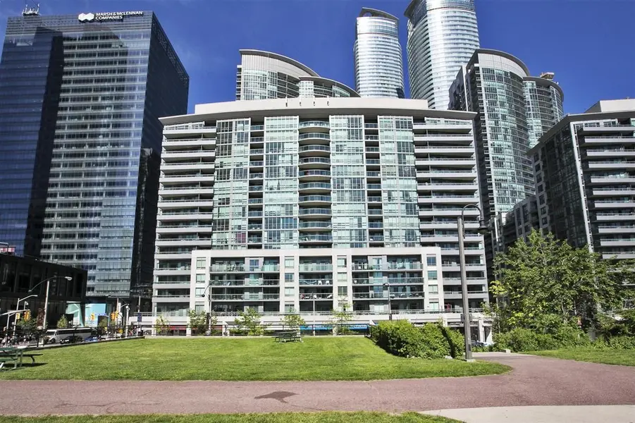 51 Lower Simcoe ST #321, Toronto C01, ON M5J 3A4