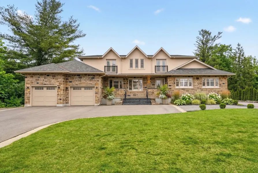 1354 No 1 Side RD N, Burlington, ON L7P 0R9