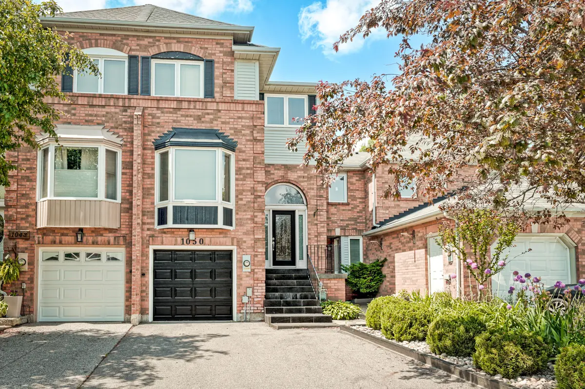 1050 Lindsay DR, Oakville, ON L6M 3B5