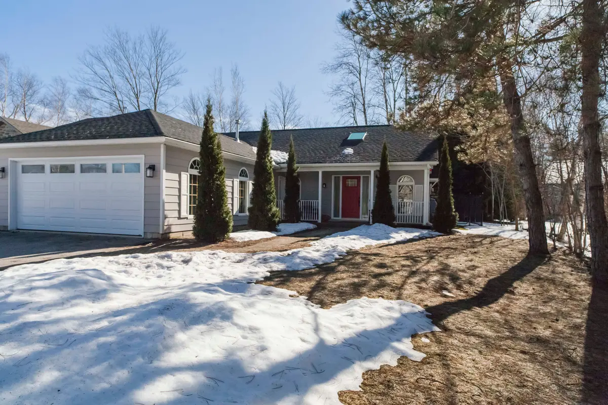 357 Tyendinaga DR, Saugeen Shores, ON N0H 2L0