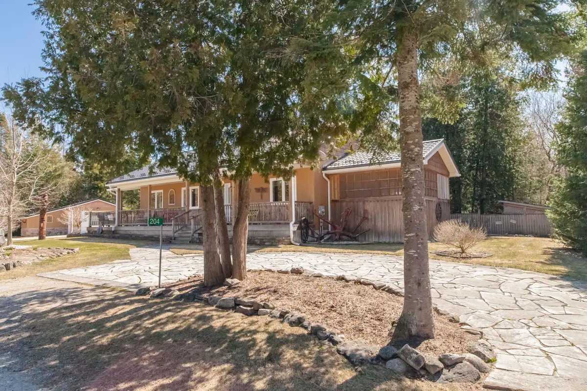 204 Seventh ST N, South Bruce Peninsula, ON N0H 2G0