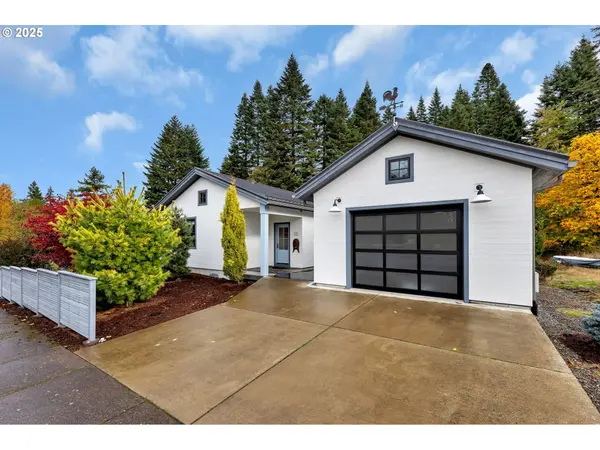 922 SW SPELLING PL, Cascade Locks, OR 97014