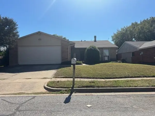 6808 Blackberry Drive, Arlington, TX 76016
