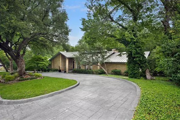 Westover Hills, TX 76107,2005 Indian Creek Drive