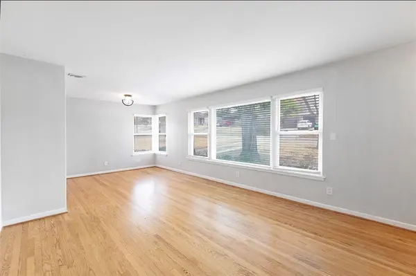 8633 Westglen, Dallas, TX 75228