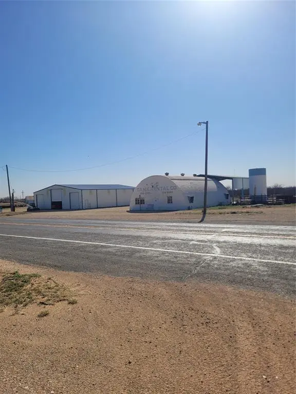 2182 S State Highway 208, Colorado City, TX 79512