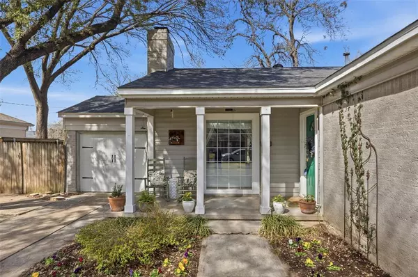 Fort Worth, TX 76116,6424 Darwood Avenue