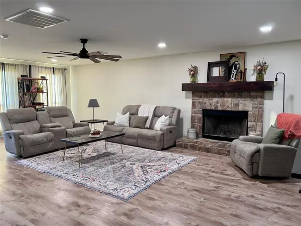 13508 Deussen Road, Ponder, TX 76259