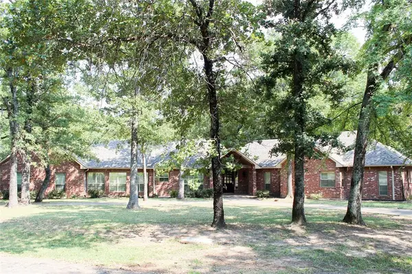 110 Bay Tree Trail, Mabank, TX 75156