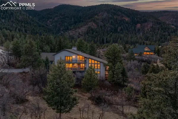 7116 Fox CIR, Larkspur, CO 80118