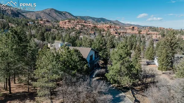 7116 Fox CIR, Larkspur, CO 80118