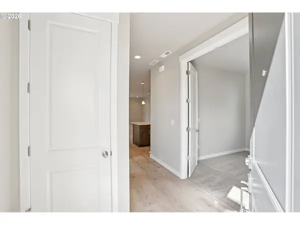 1557 N Millican Creek ST, Lafayette, OR 97127