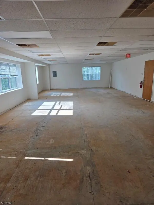 488 Schooleys Mtn Rd, Washington Twp., NJ 07840