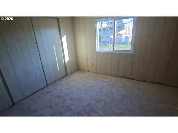 Clackamas, OR 97015,82 SE 16551 DR #21