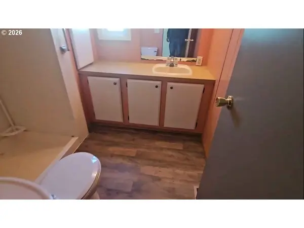 82 SE 16551 DR #21, Clackamas, OR 97015