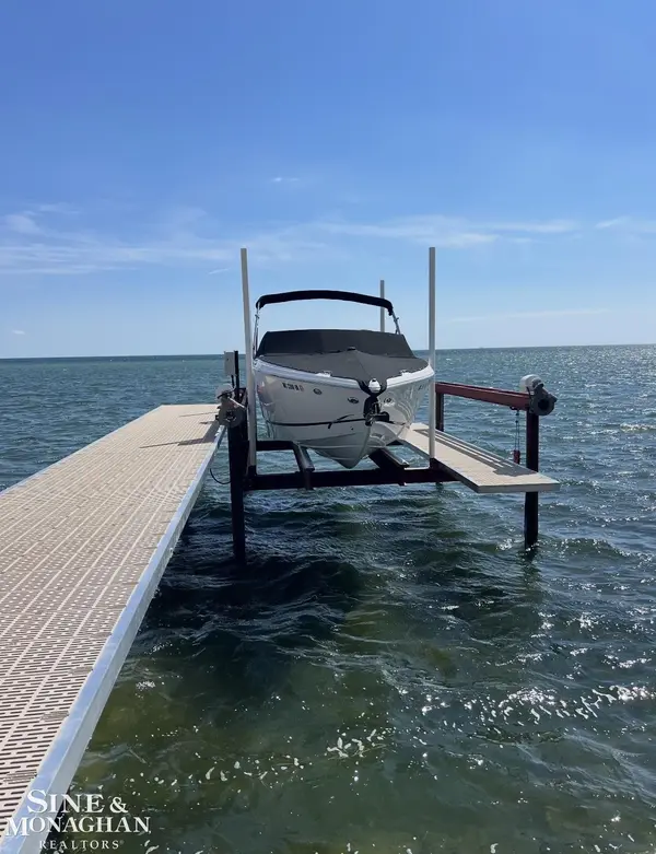 34590 Jefferson AVE, Harrison Twp, MI 48045