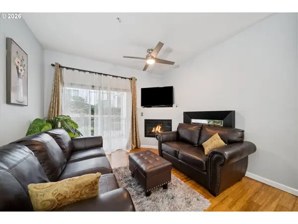 11830 NW HOLLY SPRINGS LN #206, Portland, OR 97229