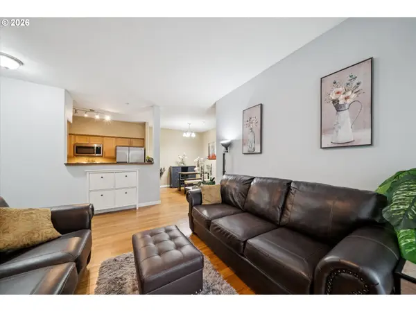 11830 NW HOLLY SPRINGS LN #206, Portland, OR 97229