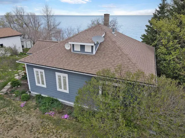 75 Peace River Avenue, Joussard, AB T0G 1J0