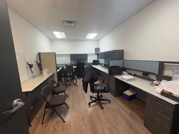 10 Carlow CT #2, Whitby, ON L1N 9T7