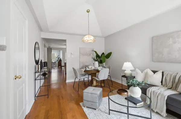 85 Gateway CT E, Whitby, ON L1R 3M8