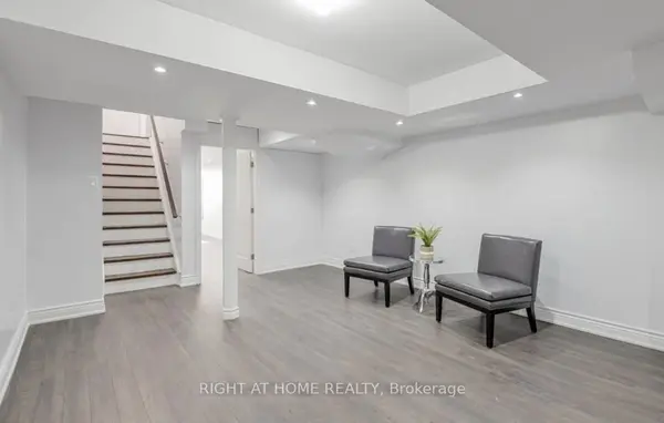 2 Township AVE #Basmt, Richmond Hill, ON L4E 0J5