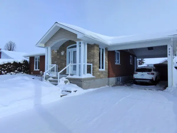 235 Mc Kelvie ST, Temiskaming Shores, ON P0J 1P0