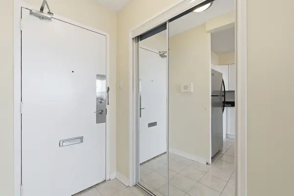 551 The West Mall N/A #706, Toronto W08, ON M9C 1G7