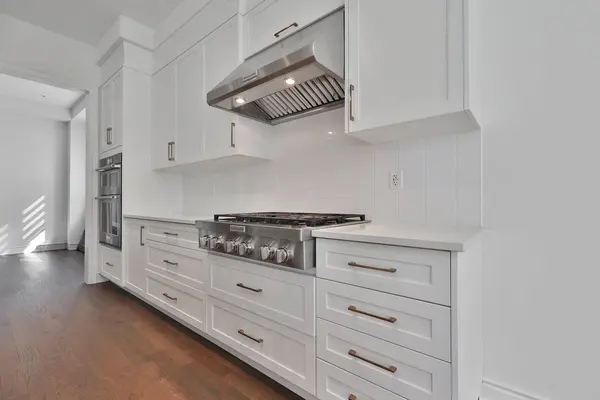 1327 Wheat Boom DR, Oakville, ON L6H 7Z6