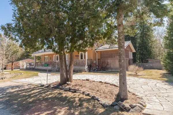 204 Seventh ST N, South Bruce Peninsula, ON N0H 2G0