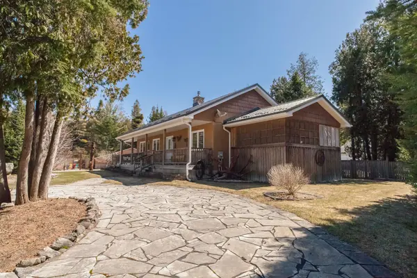 204 Seventh ST N, South Bruce Peninsula, ON N0H 2G0