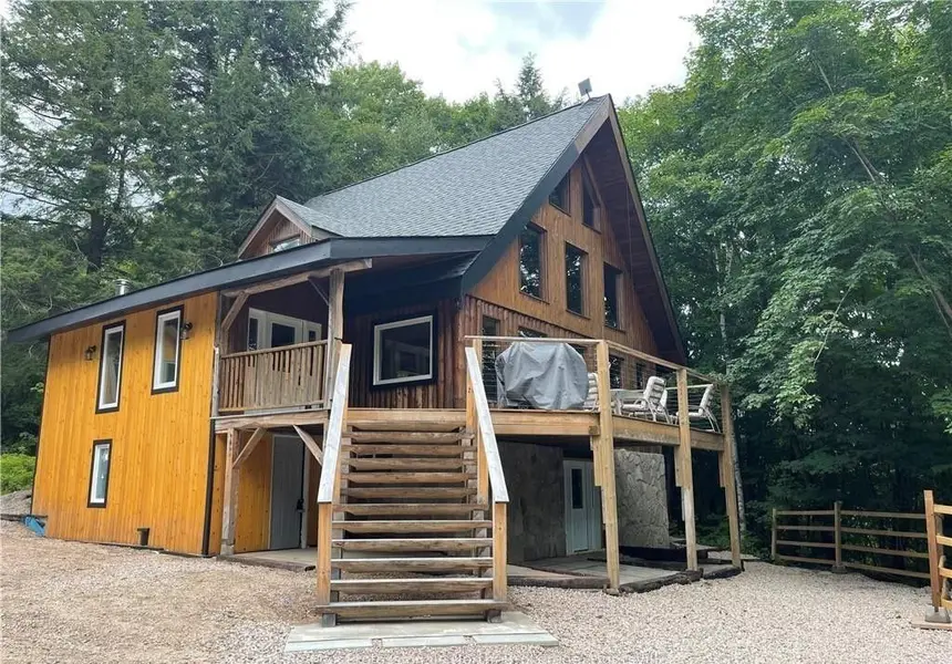 298 Angus Point RD, Machar, ON P0A 1X0