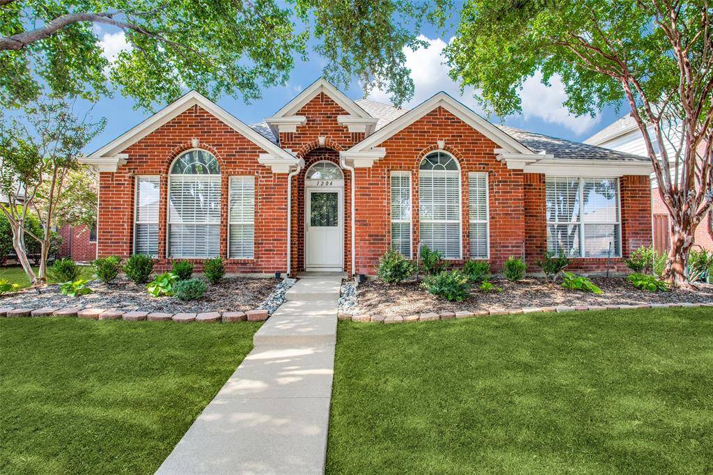 1204 Quaker Lane, Lewisville, TX 75077