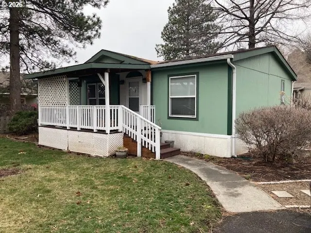 1809 26TH ST #14, La Grande, OR 97850