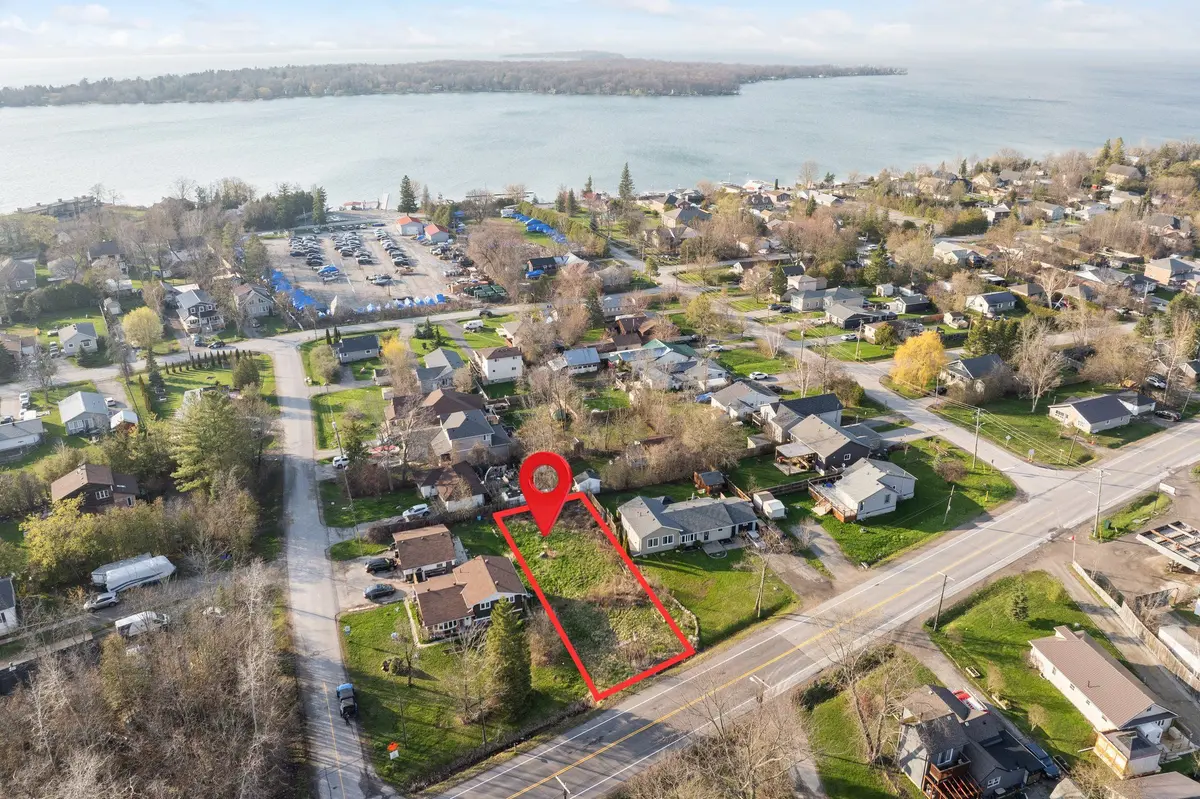 970 Metro RD N, Georgina, ON L4P 3E9