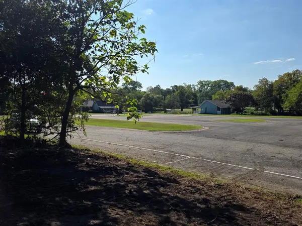 108 E Nelson Street, Denison, TX 75021