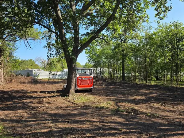 108 E Nelson Street, Denison, TX 75021