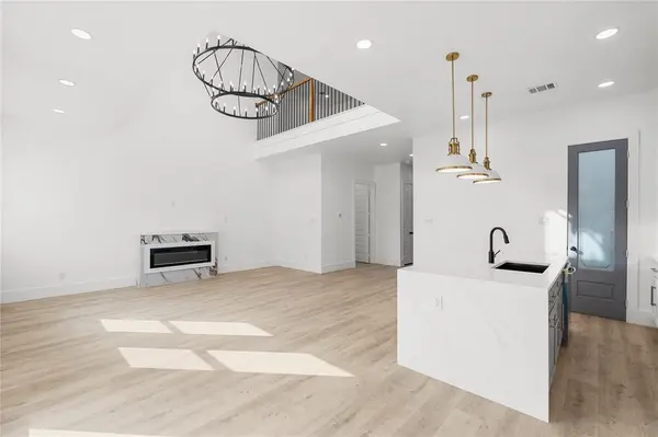 114 Willow Lane, Roanoke, TX 76262