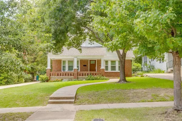 Fort Worth, TX 76107,2204 Ashland Avenue