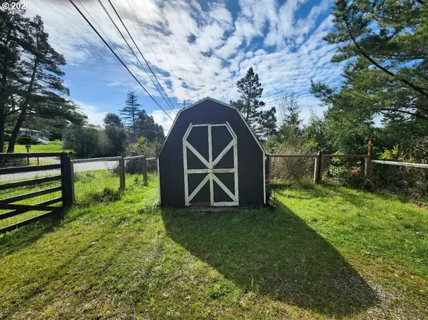 Port Orford, OR 97465,307 12TH ST