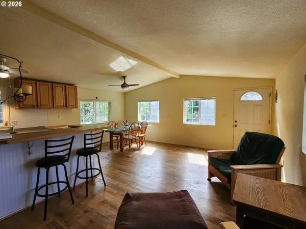 307 12TH ST, Port Orford, OR 97465