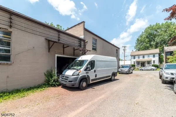 4 7Th St, Frenchtown Boro, NJ 08825