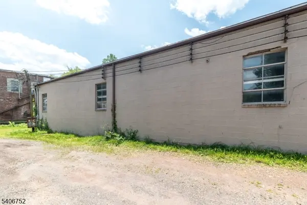 4 7Th St, Frenchtown Boro, NJ 08825