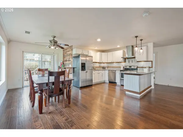 246 S 70TH ST, Springfield, OR 97478